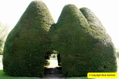 007.2025-04-28-to-30-Wiltshire-3-Day-Break.-Great-Charfield-Manor-Garden-NT.-7-
