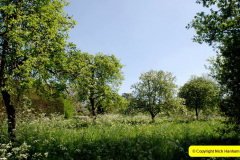 025.2025-04-28-to-30-Wiltshire-3-Day-Break.-Great-Charfield-Manor-Garden-NT.-25-