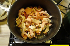 026.2025-January-Grow-your-own-mushrooms-in-a-box-Second-crop.-28-Mushrooms-with-All-Day-Breakfast.-