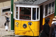 010.2008-November-Gloria-Funicular-Railway-Lisbon-Portugal.-3