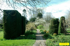 135.2026-03-25-to-27-Wiltshire-3-Day-Break.-135-The-Courts-Garden-NT-1-